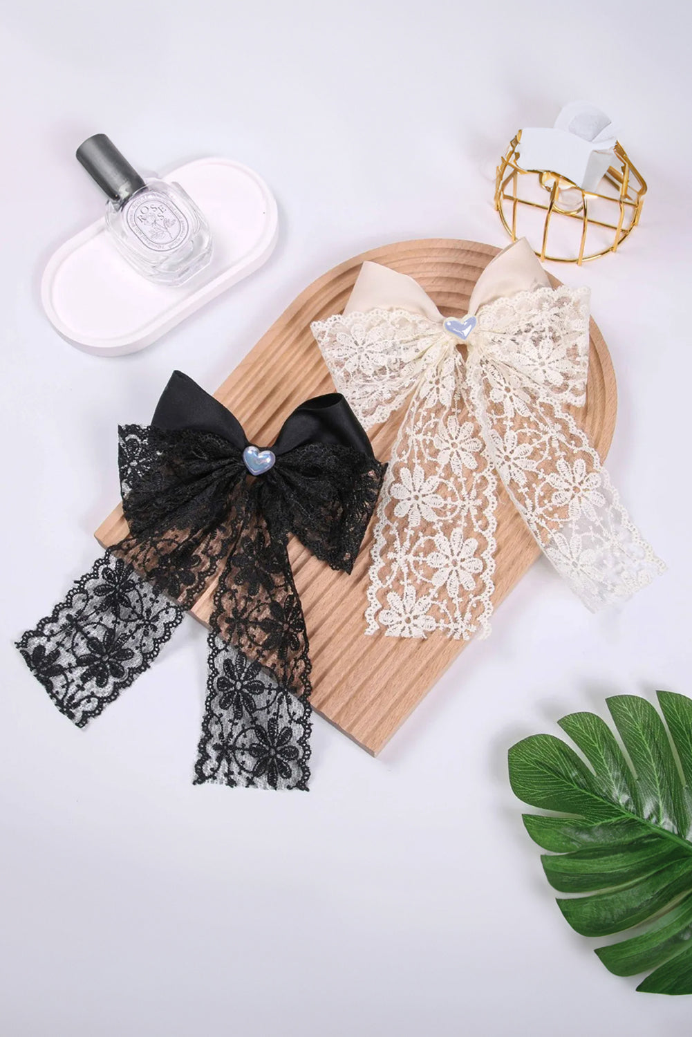 White Lace Bow - Hair Clip